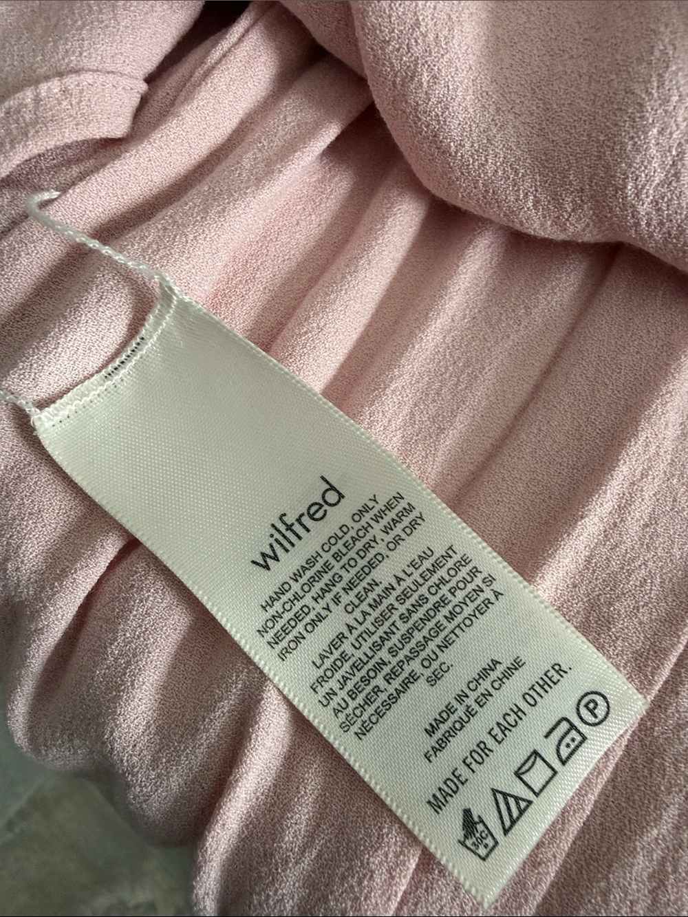 Wilfred  Aritzia Novella dress Light Pink Long-Sleeve Mini Dress size 4 - Picture 11 of 12